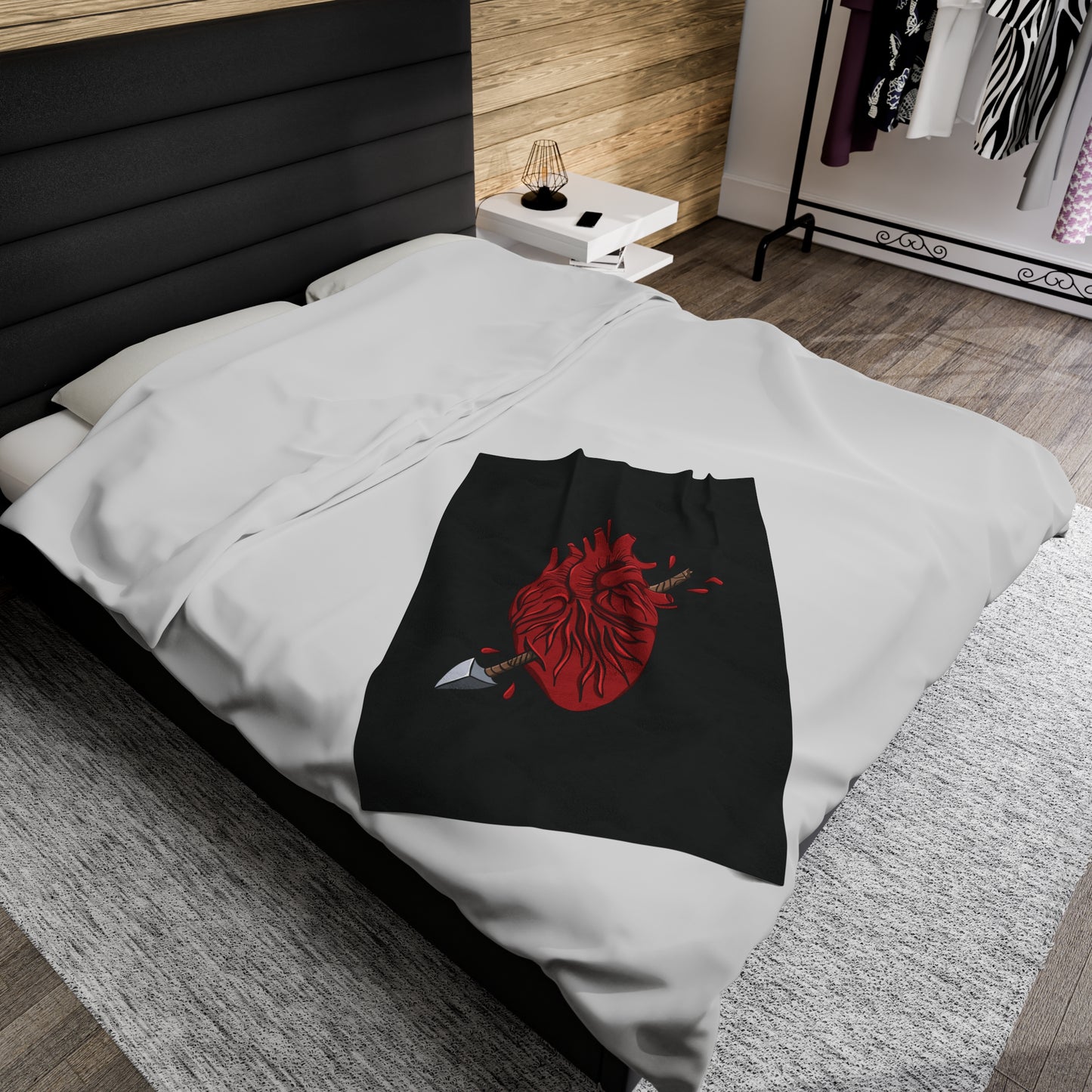 Black Heart Velveteen Plush Blanket