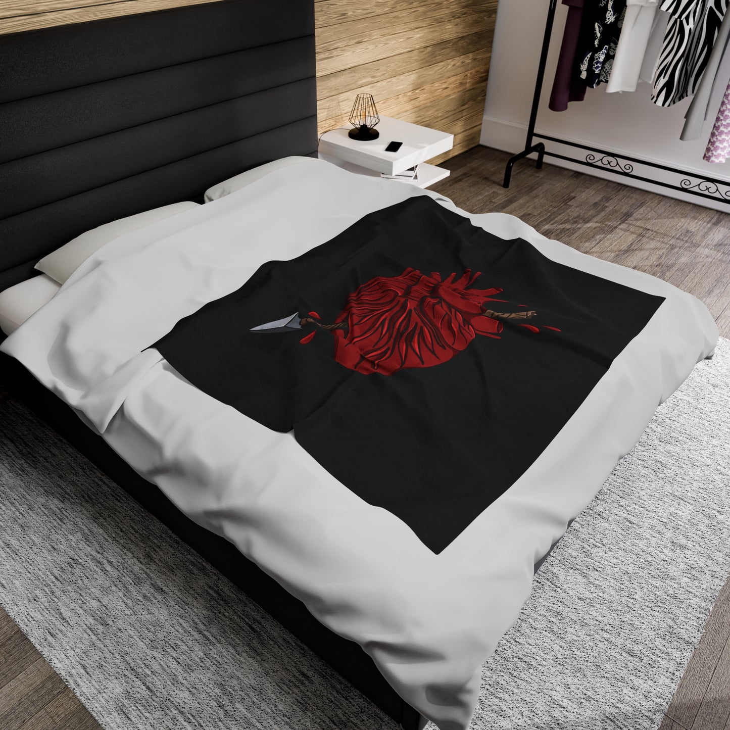 Black Heart Velveteen Plush Blanket