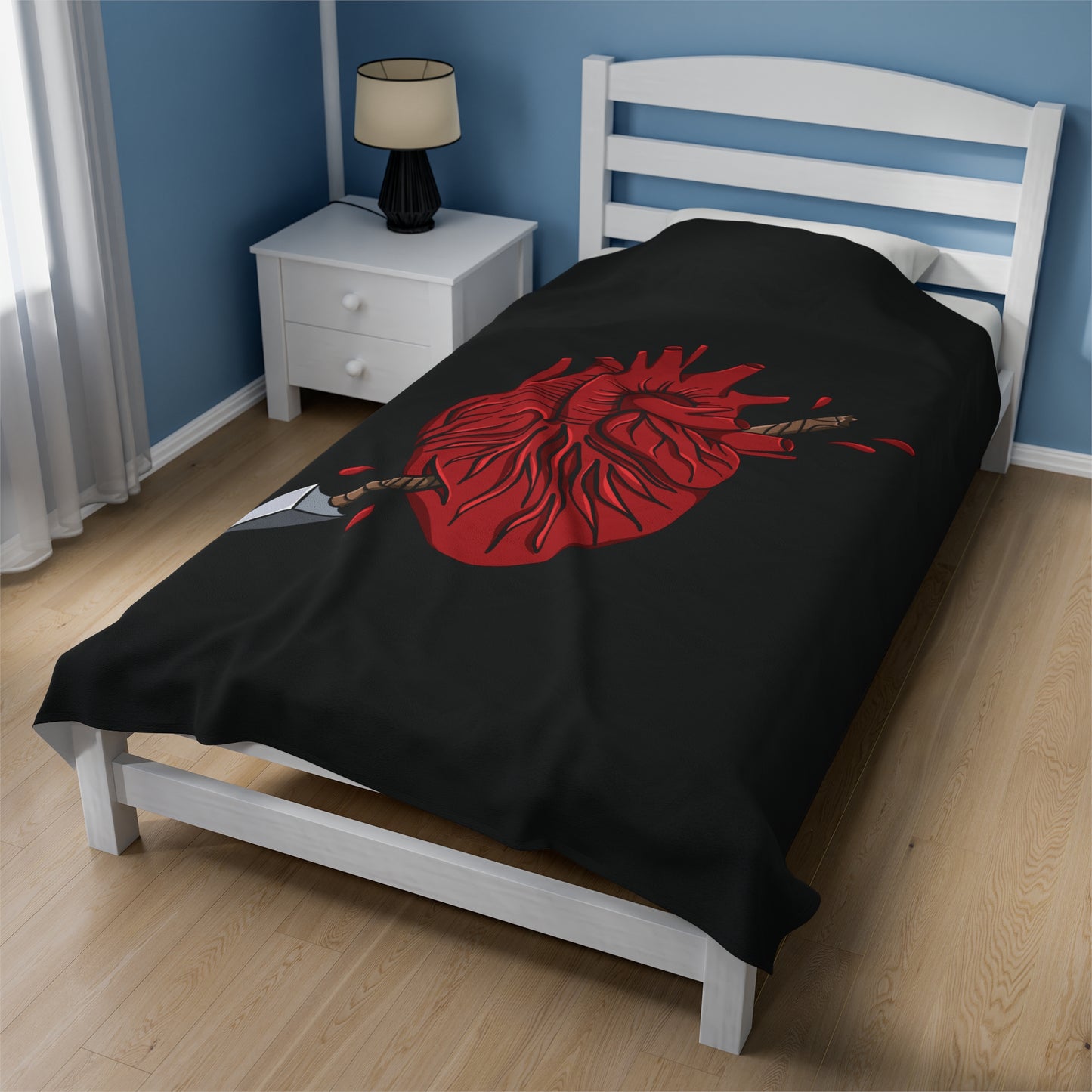 Black Heart Velveteen Plush Blanket
