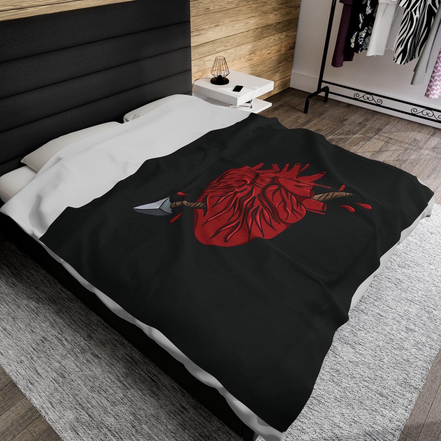 Black Heart Velveteen Plush Blanket